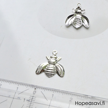  *Sesonkitarjous* Maskotti, hopeoitua messinki, MEHILINEN, 16X15mm, 2kpl