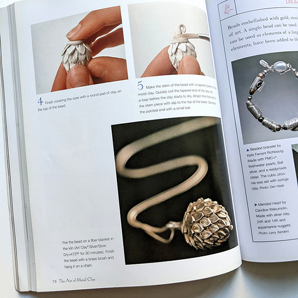   *Mallikappale* Hopeasavi kirja: the Art of Metal Clay, kuin uusi