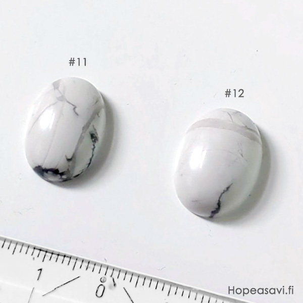 Hauliitti 'Valkoinen marmorimainen kuvio', soikea, 18x13mm, uniikki kivi, kuvassa #12 (1kpl) 
