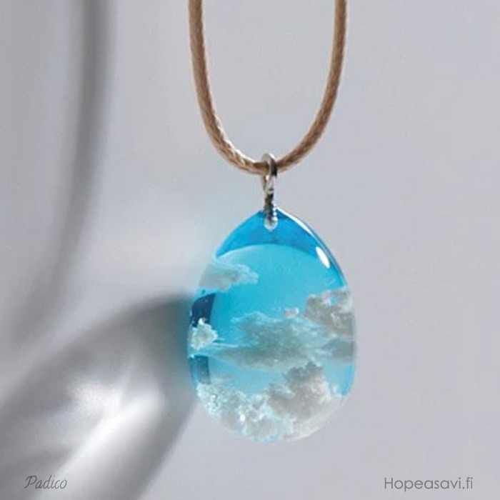   *Uutuus* Kirja (japaninkielinen) "RESIN JEWELRY SCHOOL: A Complete Guide for Beginners